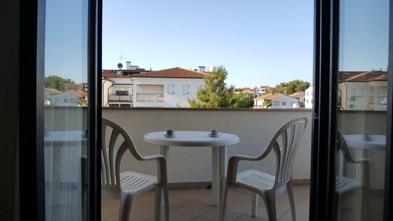 Apartment Valentina Poreč Exterior foto